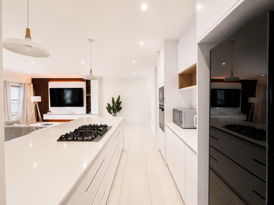 4 Bedroom Property for Sale in Sandown Western Cape